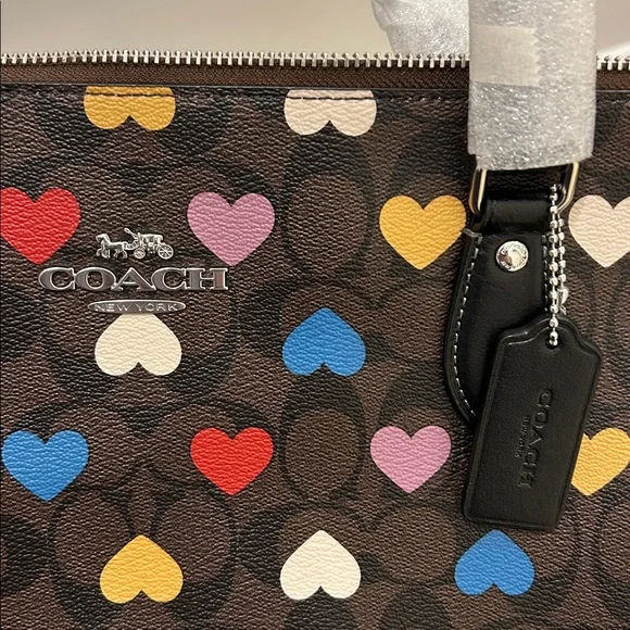 Coach (NWT) Gallery Tote Bag & Wallet in Signature Canvas & Heart Print - Picture 10 of 17